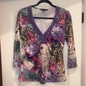 NWOT Boston Proper So Chic Abstract Animal Print Embellished V-Neck Top- S